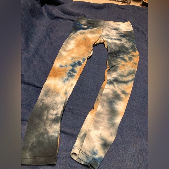 Tie -DIE leggings woman’s size small. - Picture 3 of 5